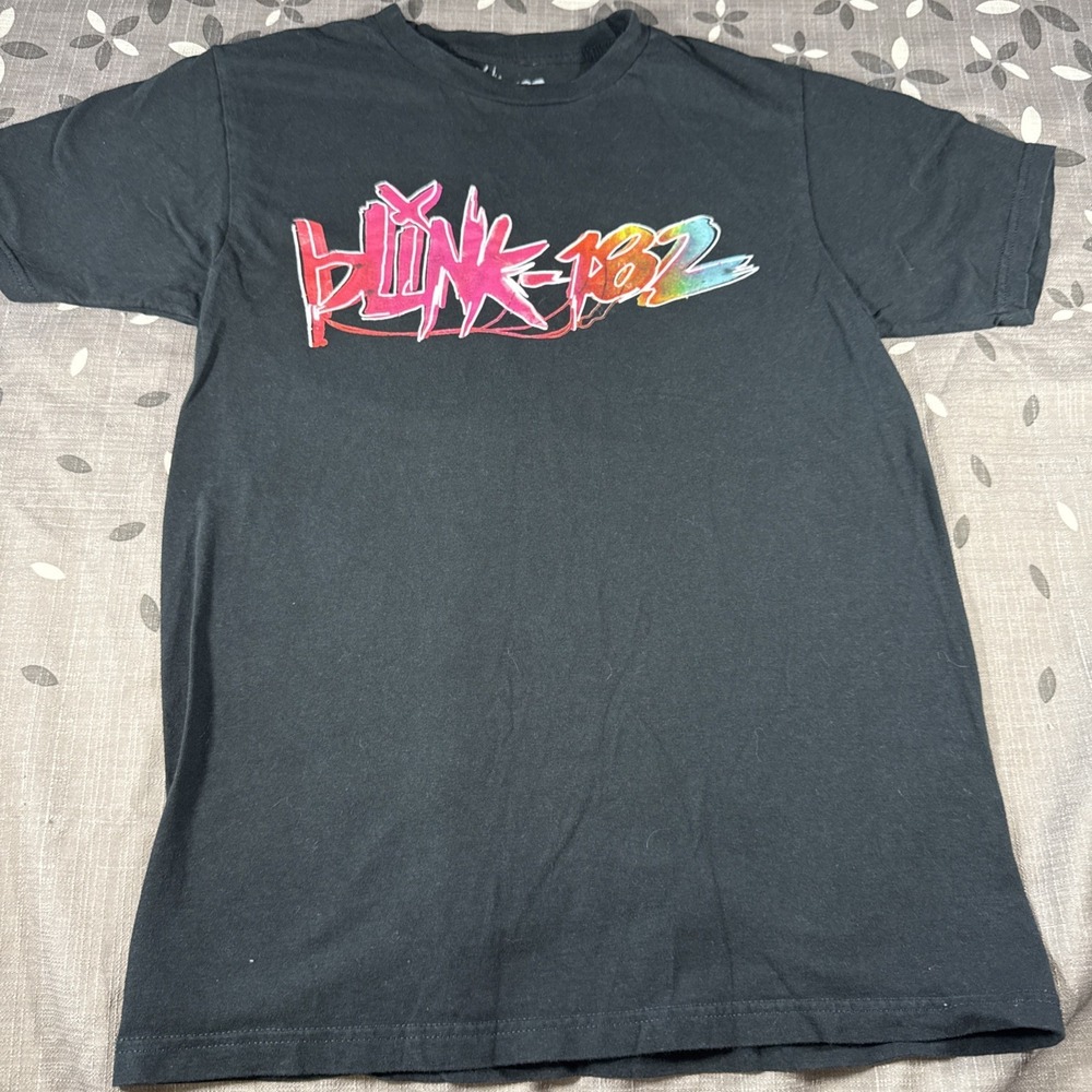 Blink 182 Official Neon‎ Logo Rainbow Emo Band Black Shirt Women's Small